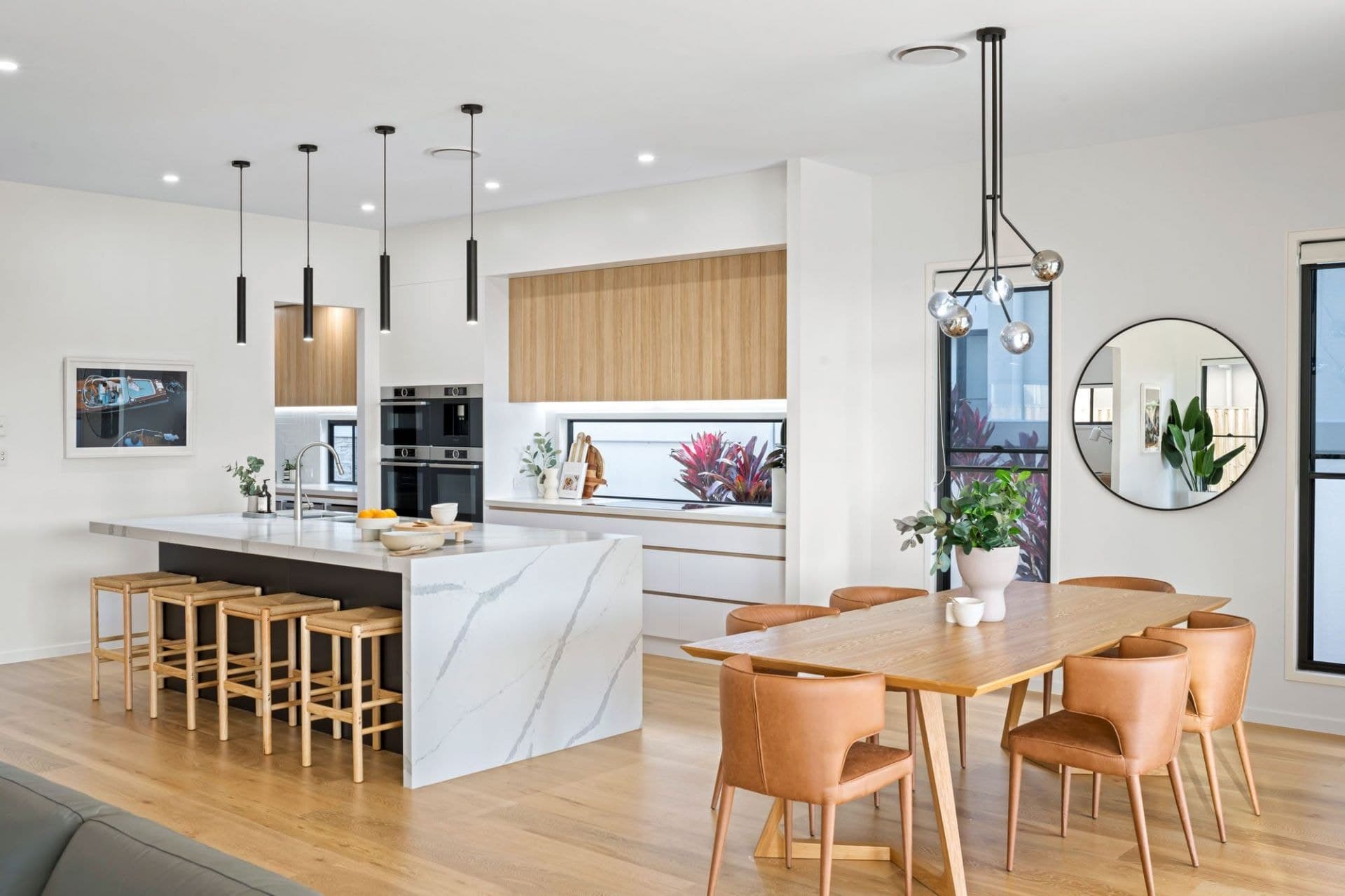 22 Lakeview Boulevard, Mermaid Waters - Thumbnail 7