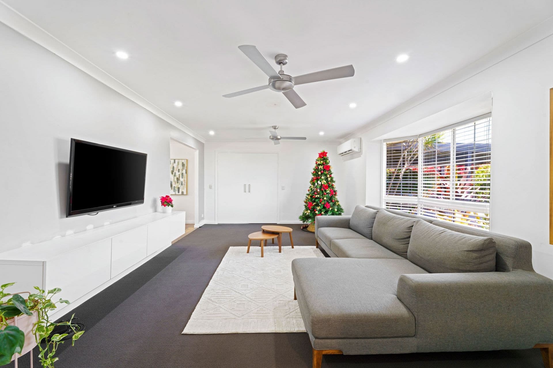 43 Poinsettia Avenue, Hollywell - Thumbnail 5