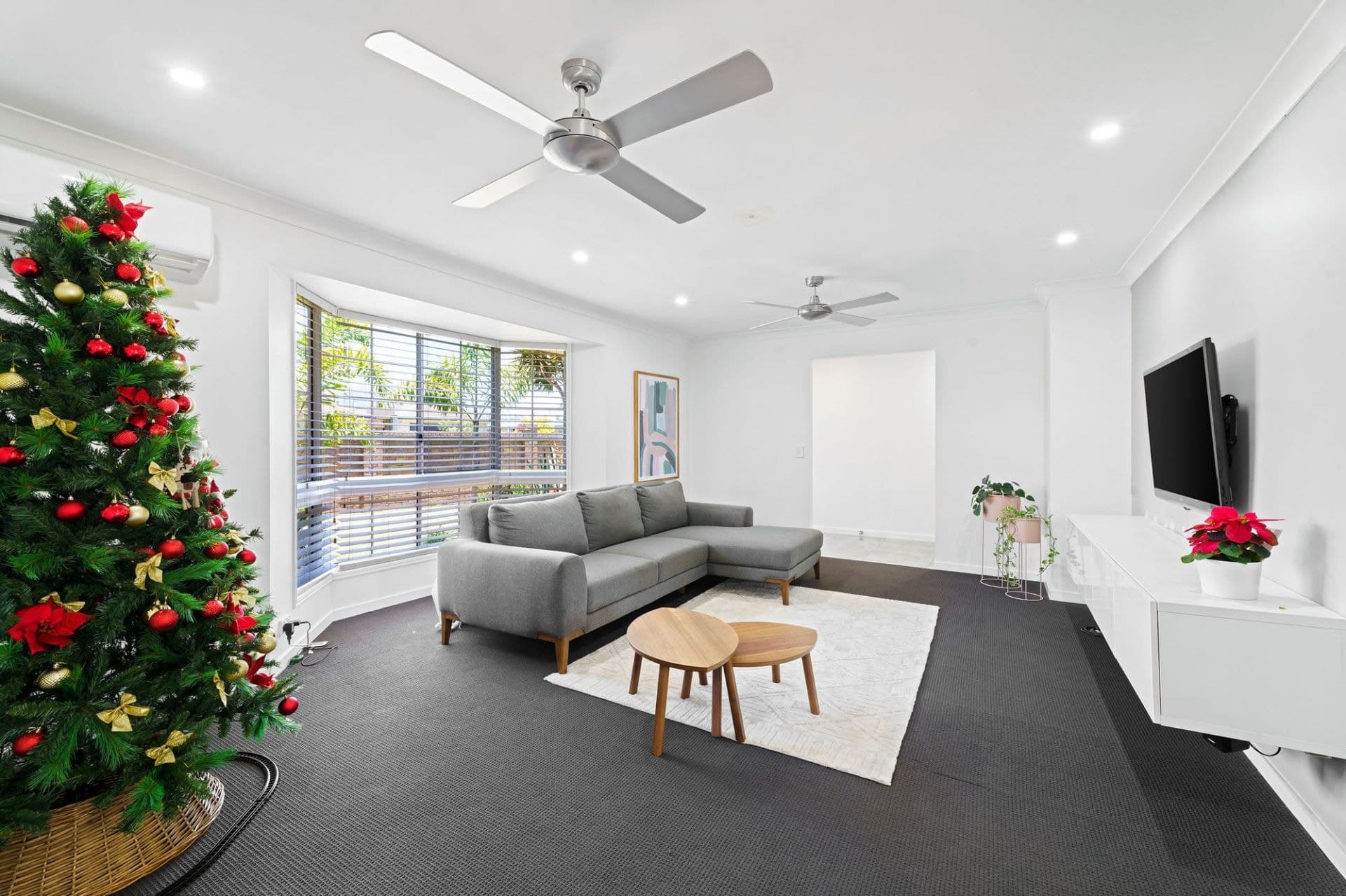 43 Poinsettia Avenue, Hollywell - Thumbnail 6