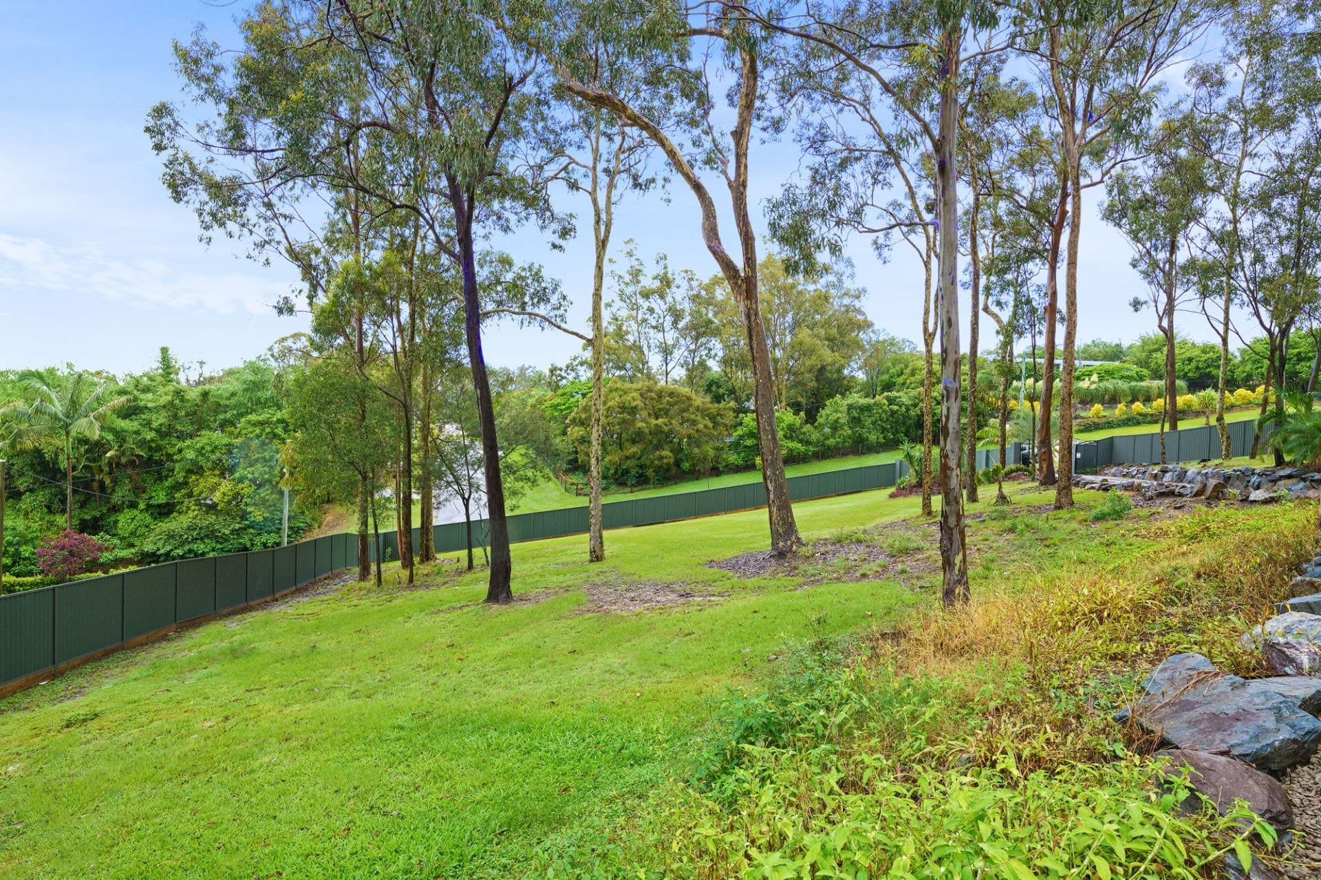 27-29 Columbine Way, Gaven - Image 1