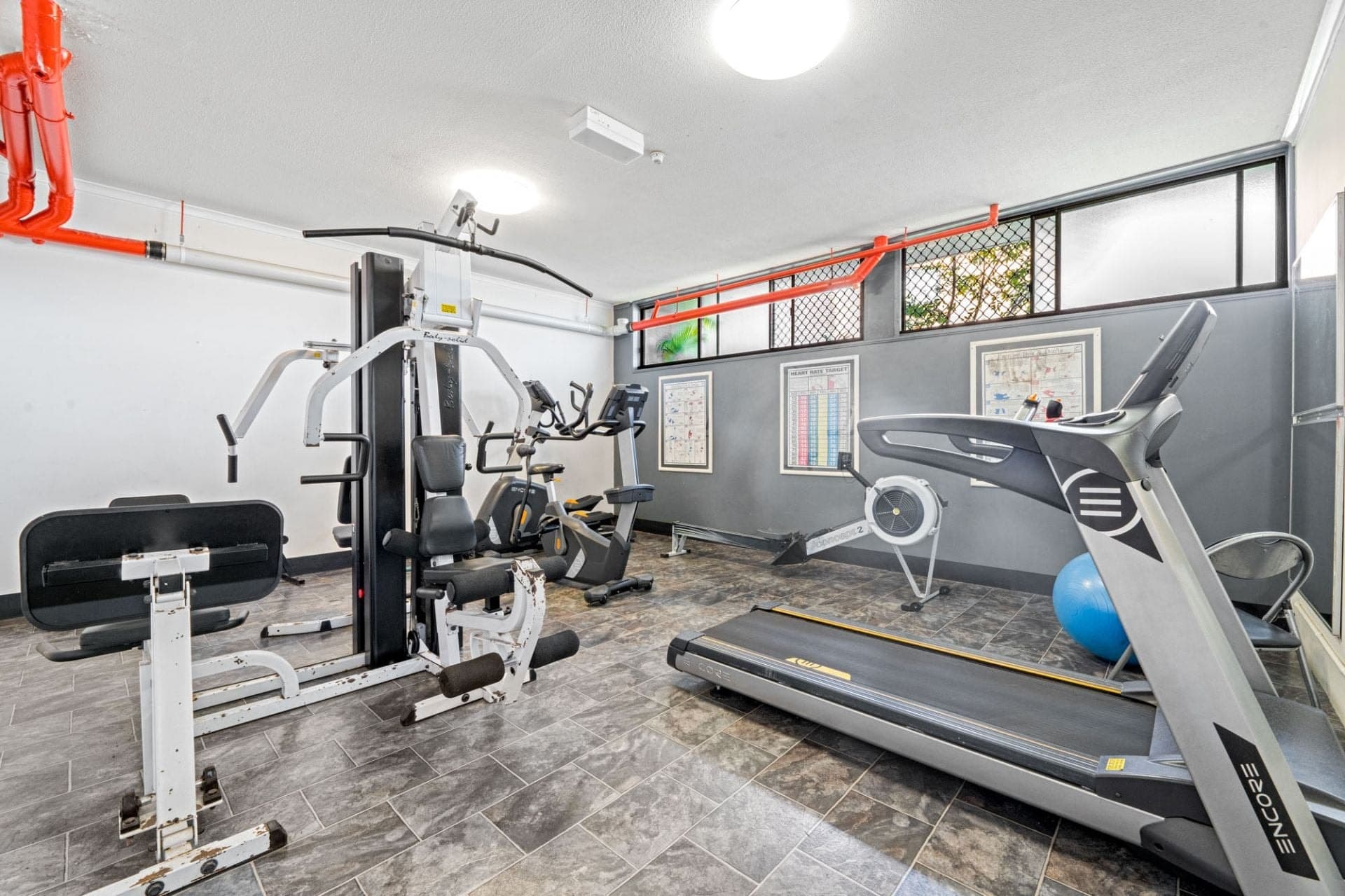 10/2940 Gold Coast Highway, Surfers Paradise - Image 1