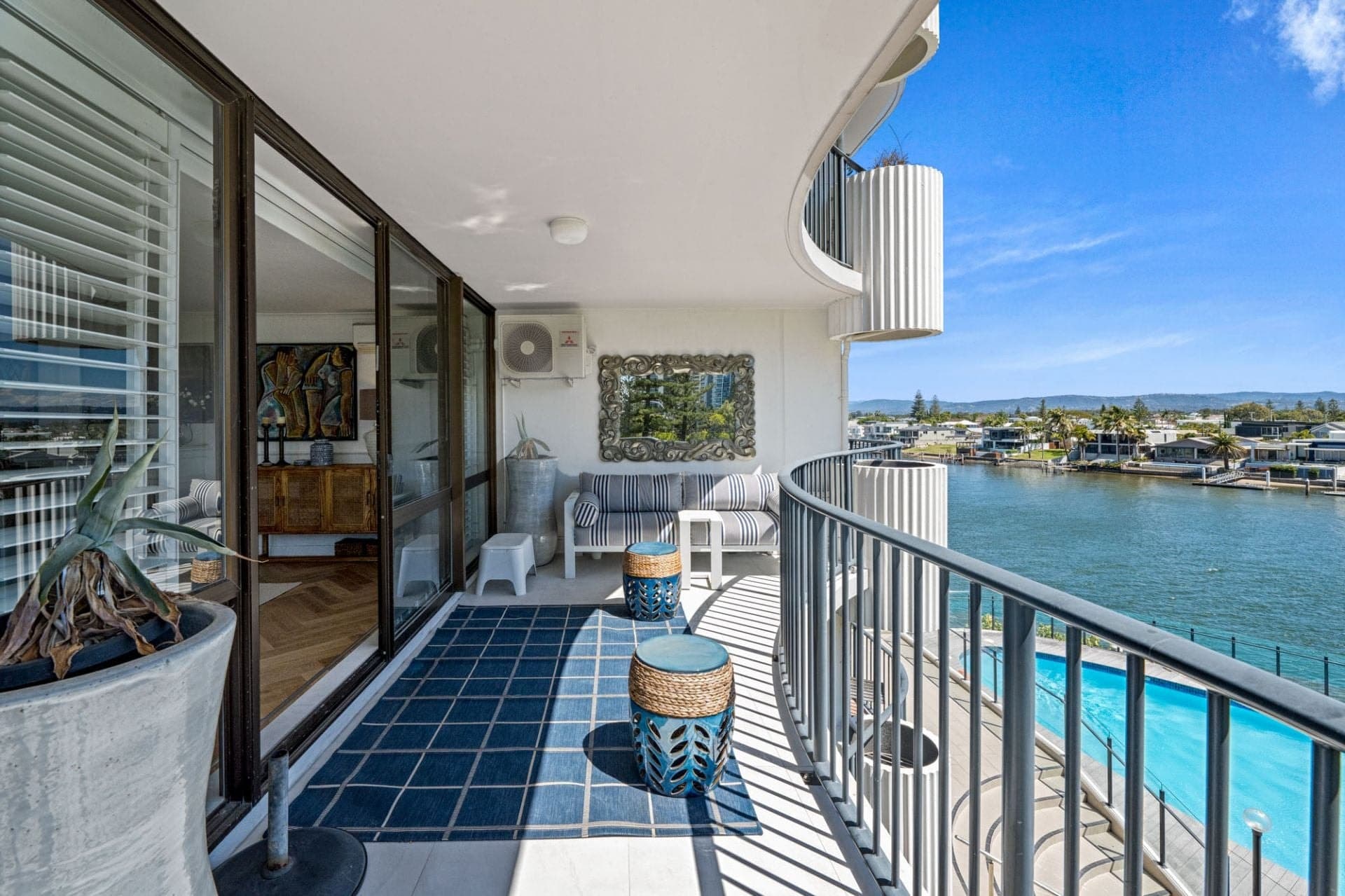 10/2940 Gold Coast Highway, Surfers Paradise - Thumbnail 4