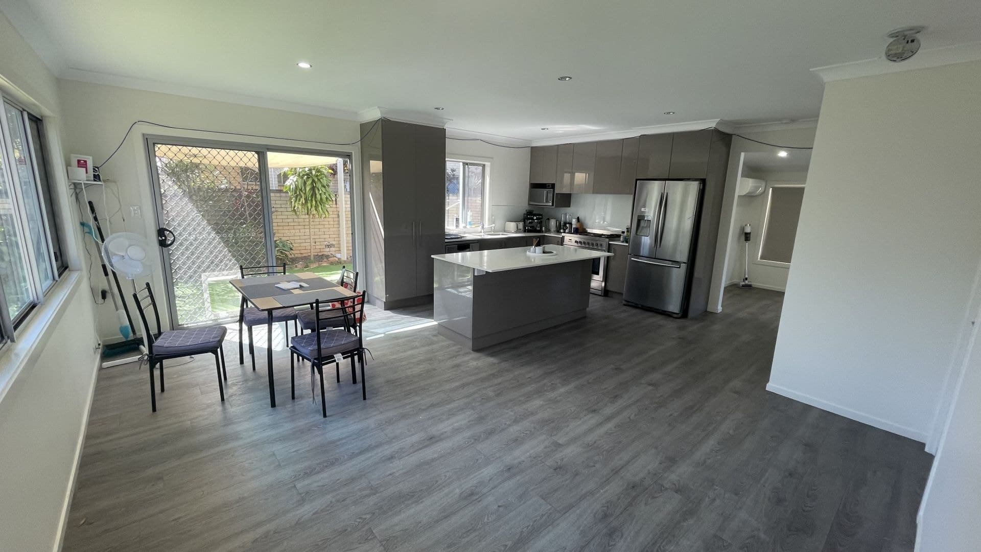 12 Kilmartin Esplanade, Biggera Waters - Thumbnail 5