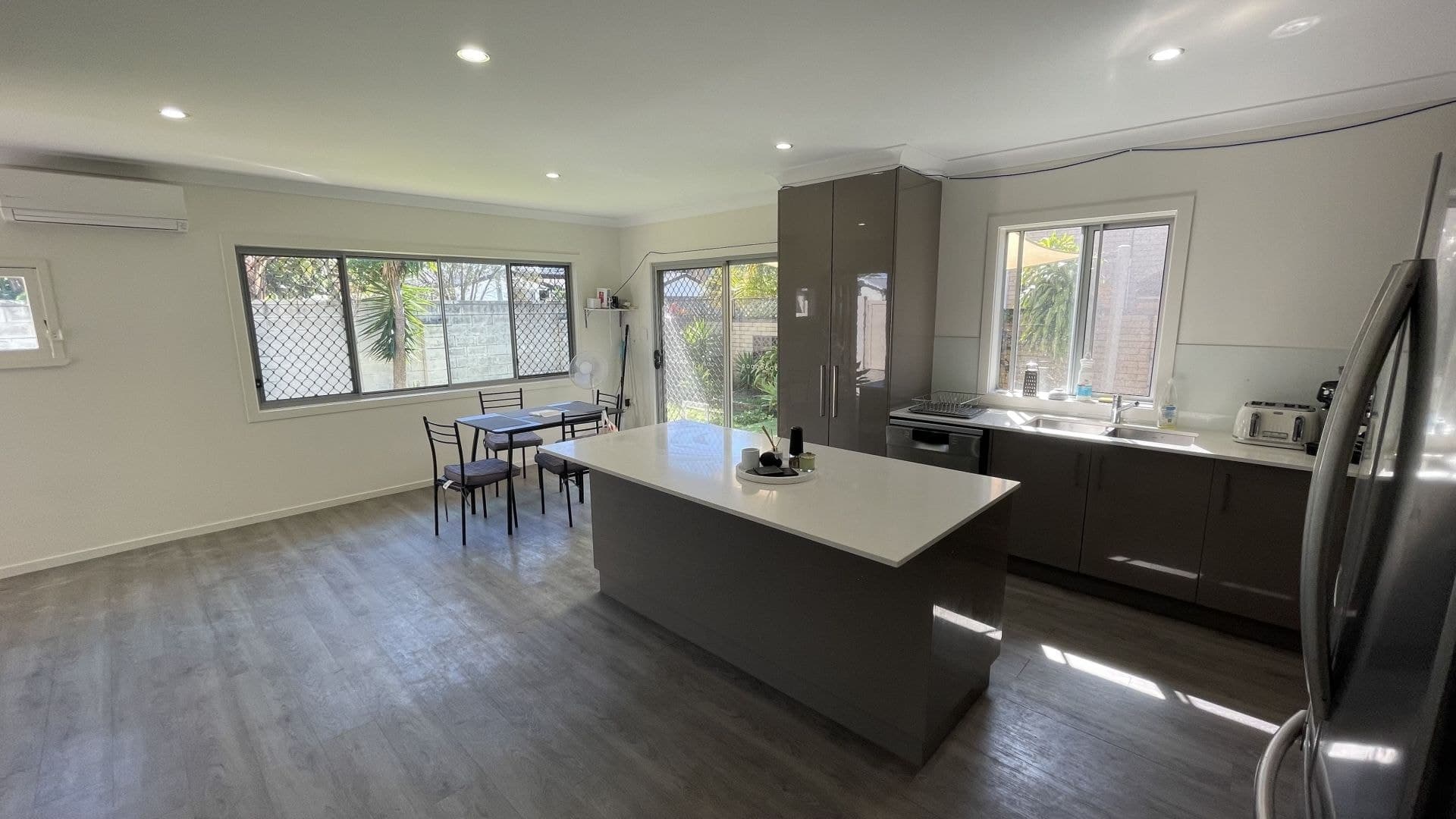 12 Kilmartin Esplanade, Biggera Waters - Thumbnail 6