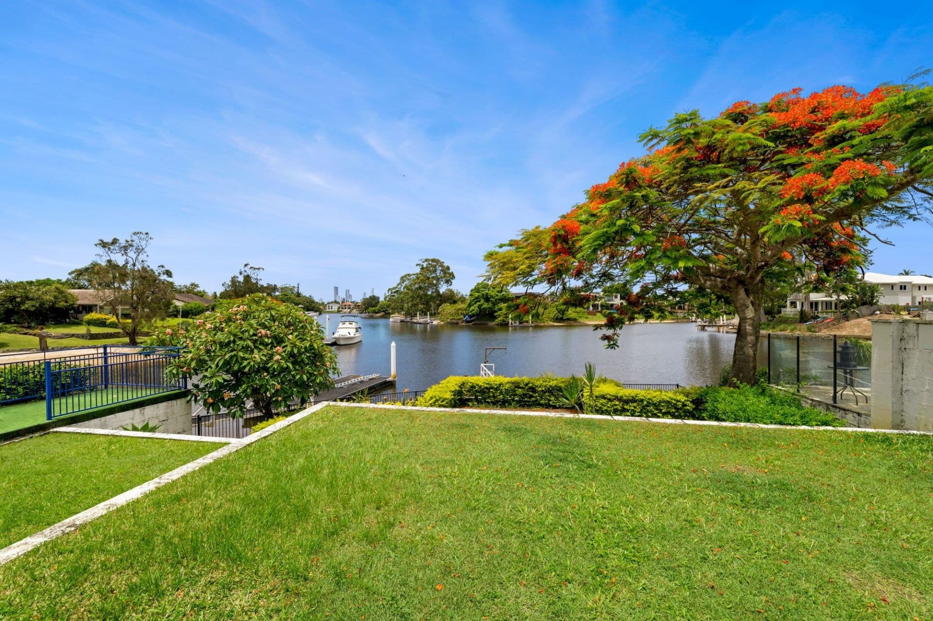 23 River Crescent, Broadbeach Waters - Thumbnail 5