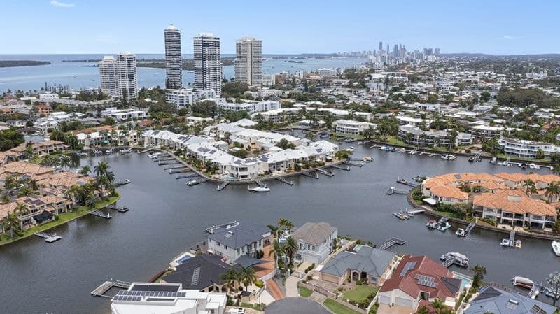 17 Chesterfield Place, Runaway Bay - Thumbnail 5