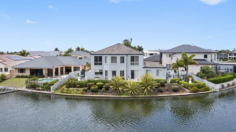 17 Chesterfield Place, Runaway Bay - Thumbnail 6