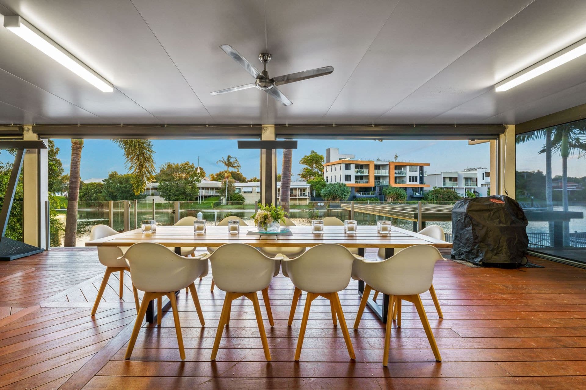 10 Gibraltar Drive, Isle Of Capri - Thumbnail 7