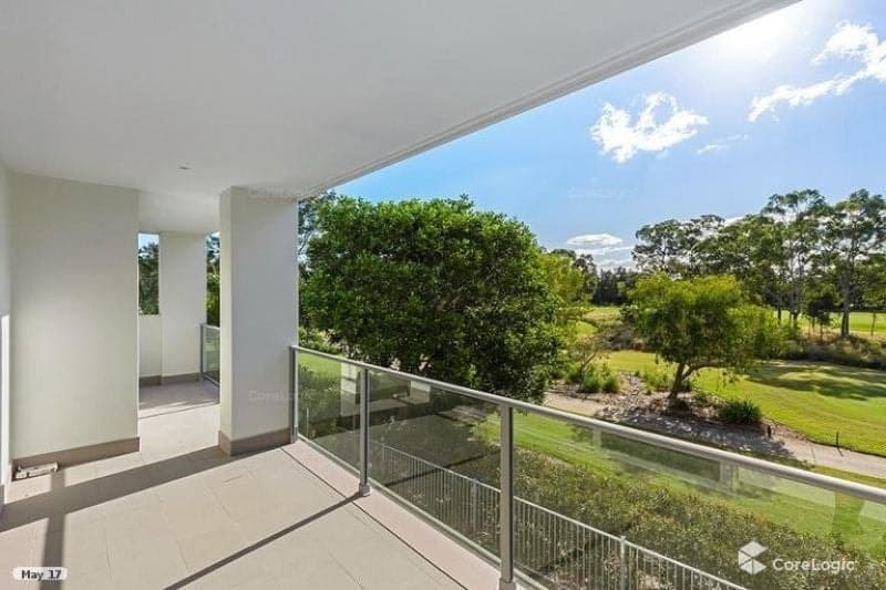 50 Lakelands Drive, Merrimac - Thumbnail 2