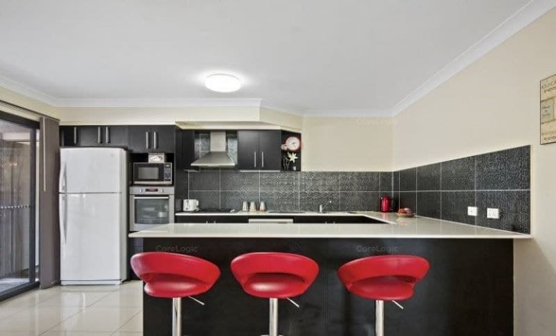 18 South Quay Drive, Biggera Waters - Thumbnail 4