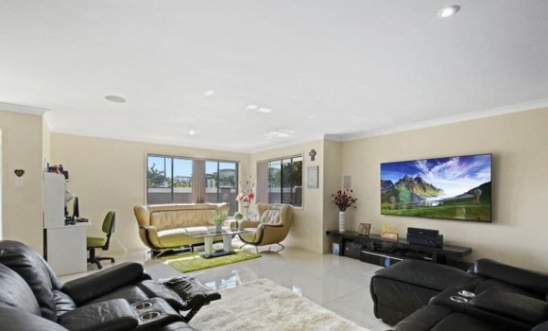 18 South Quay Drive, Biggera Waters - Thumbnail 5