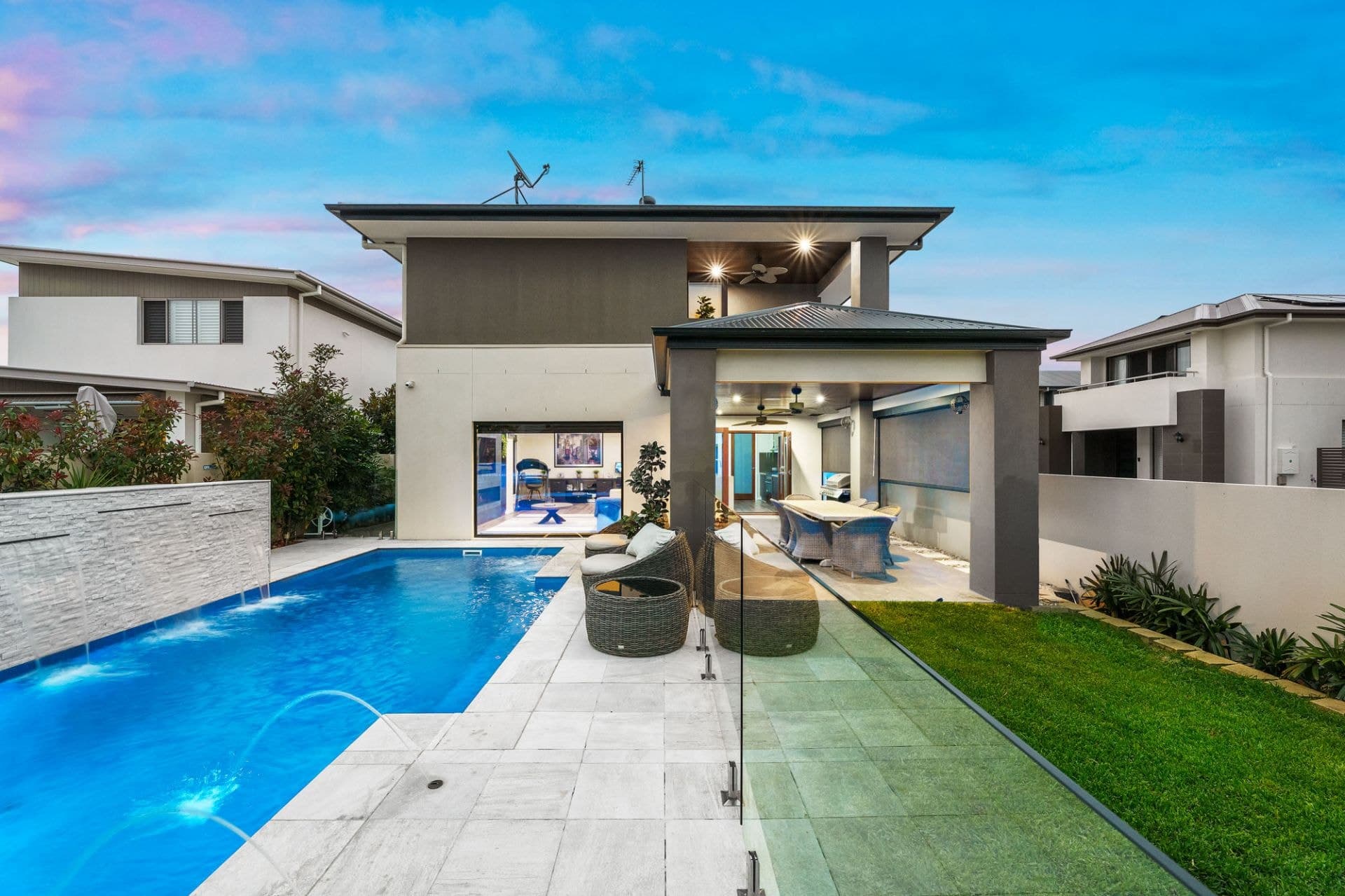11 Catana Crescent, Hope Island - Thumbnail 4