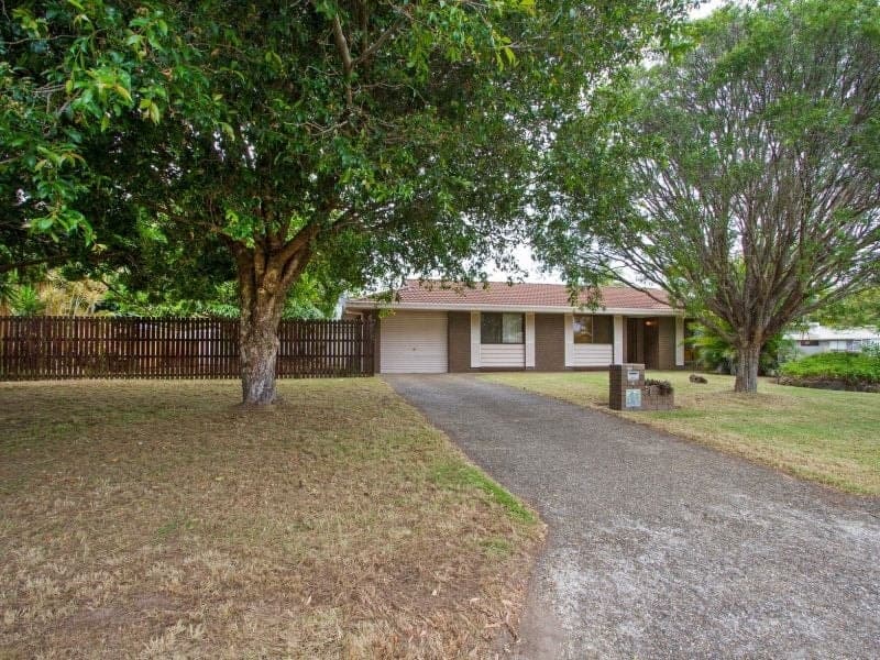 6 Burrinjuck Drive, Coombabah - Thumbnail 2