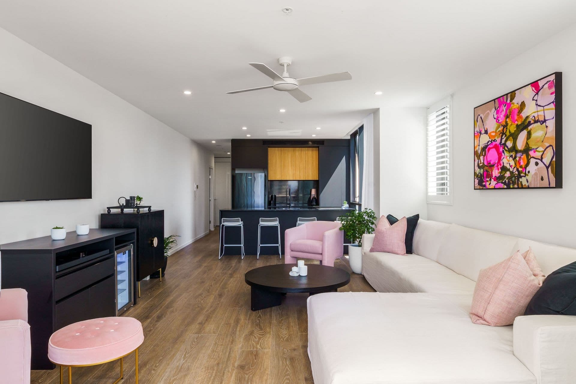 27/14 Elizabeth Avenue, Broadbeach - Thumbnail 3