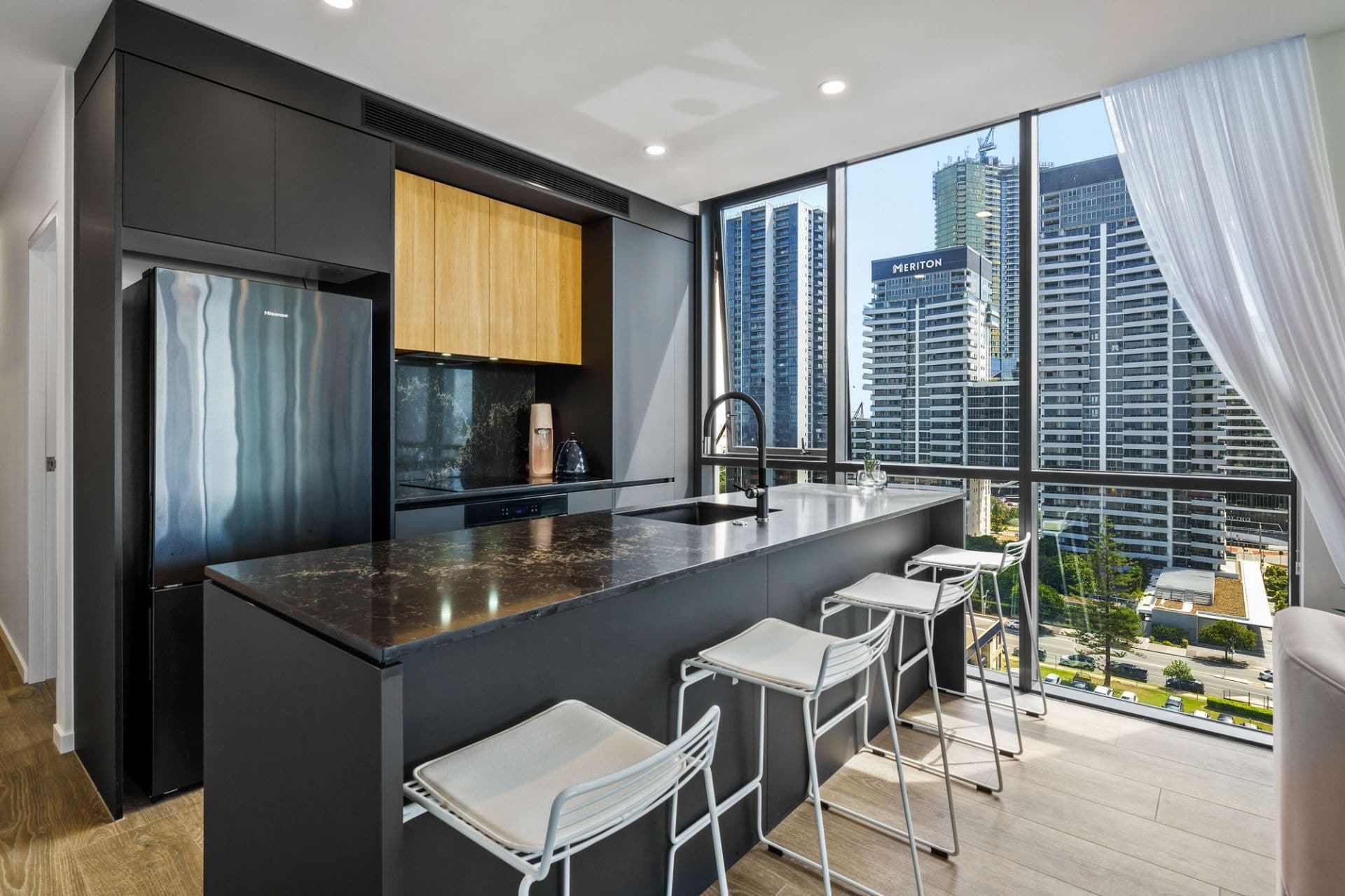 27/14 Elizabeth Avenue, Broadbeach - Thumbnail 4