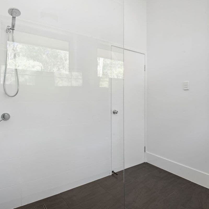 24 Glenrowan Drive, Tallai - Image 1