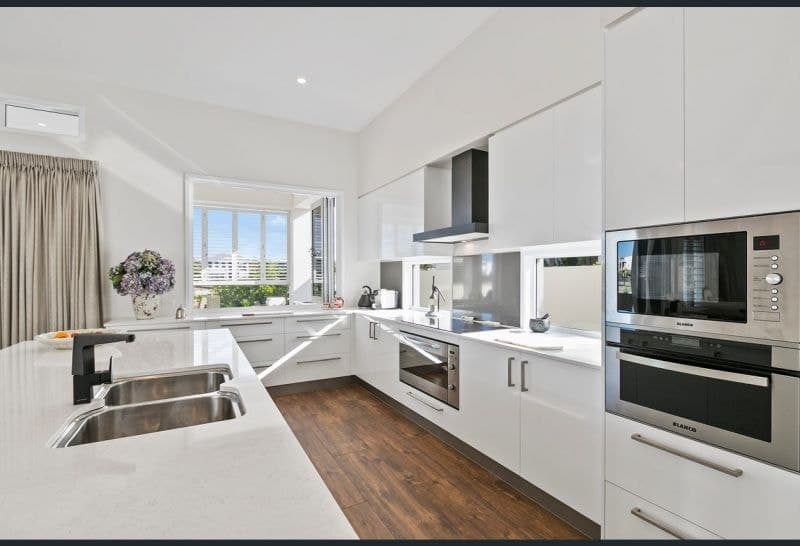 5040 Emerald Islands Drive, Carrara - Thumbnail 6