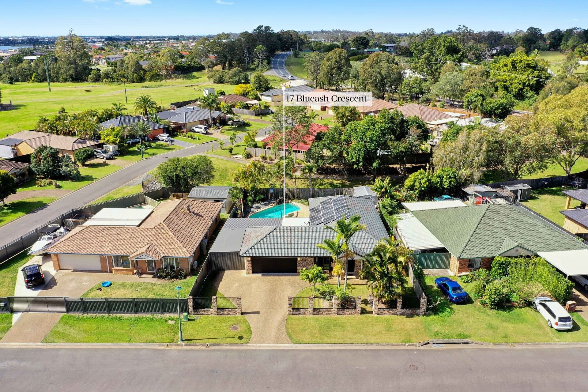 17 Blueash Crescent, Oxenford - Image 1