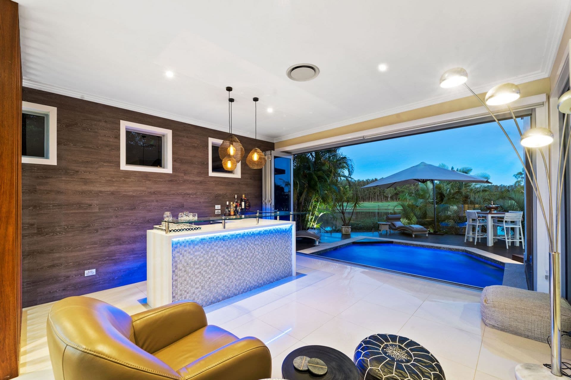 2 Lakelands Drive, Merrimac - Thumbnail 7