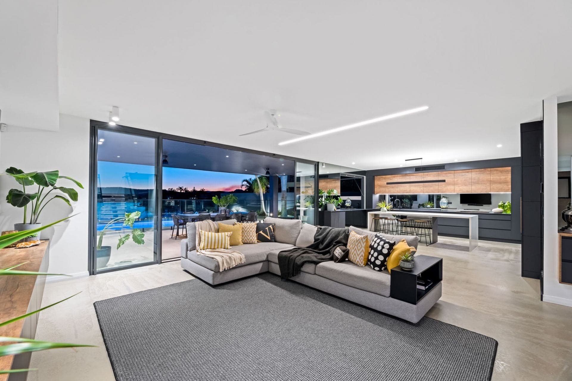 41 Cayman Drive, Clear Island Waters - Thumbnail 5