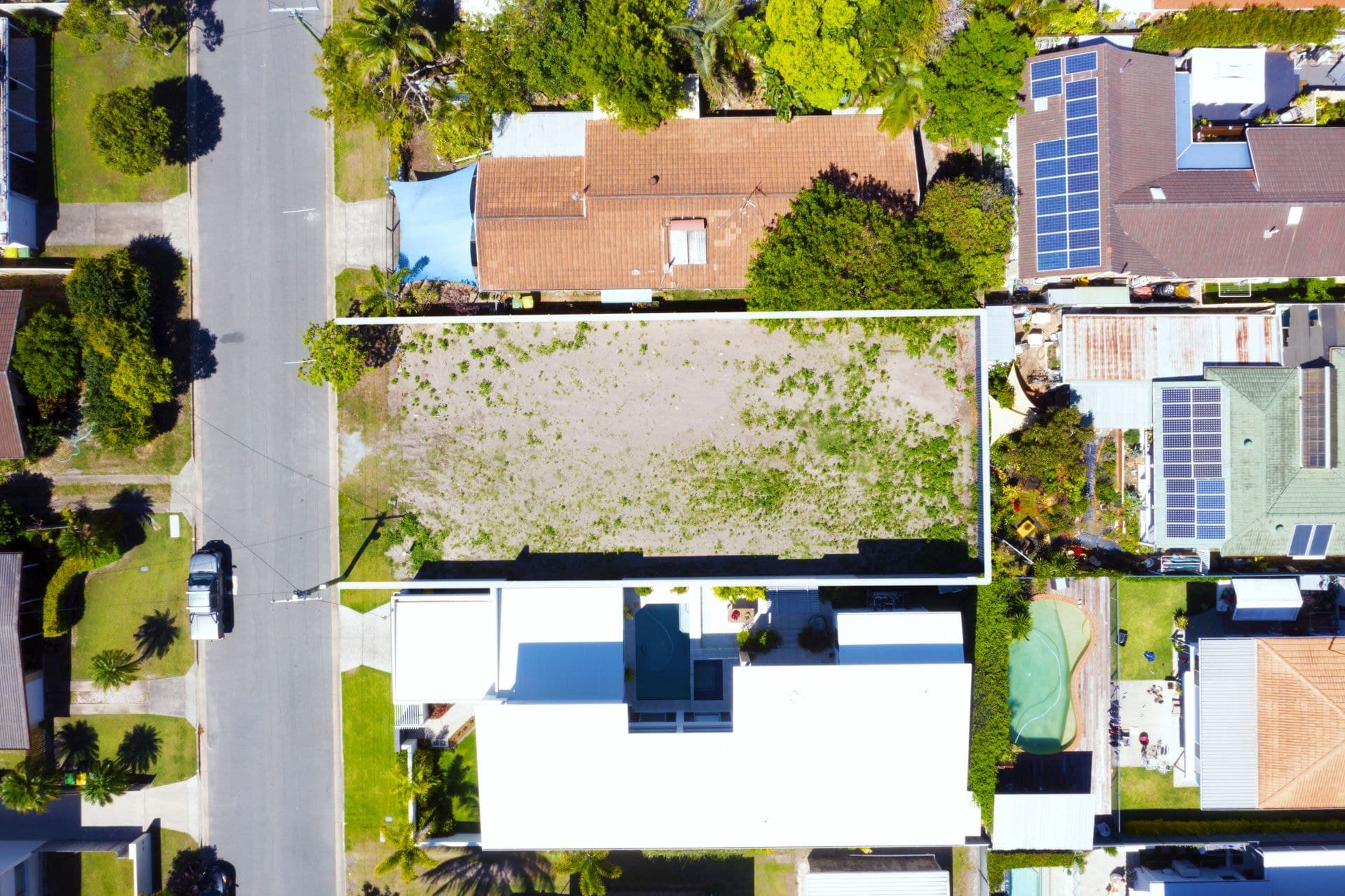 22 Mallard Avenue, Paradise Point - Image 1