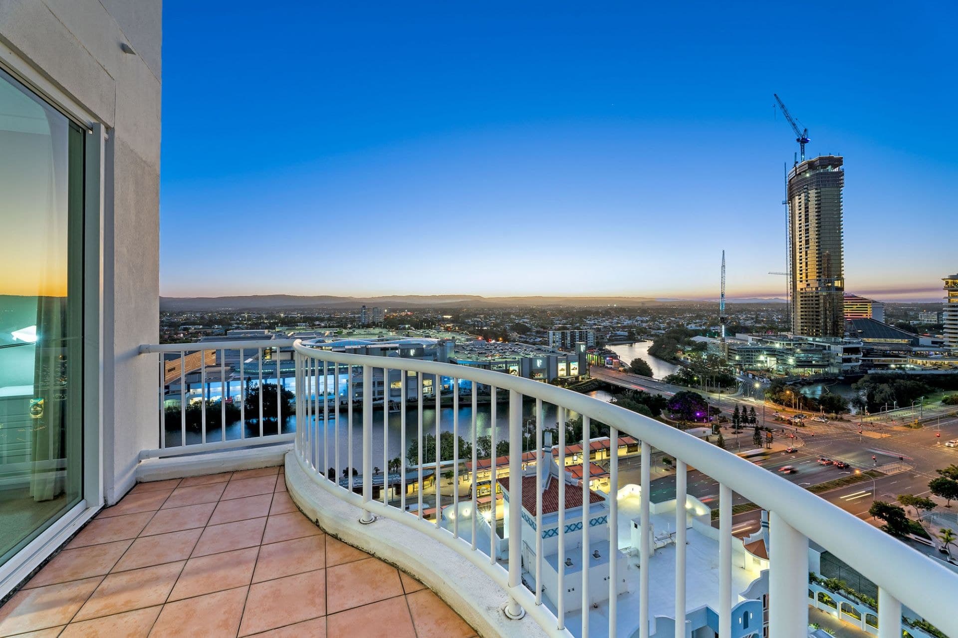 1171/33 Alexandra Avenue, Broadbeach - Thumbnail 5
