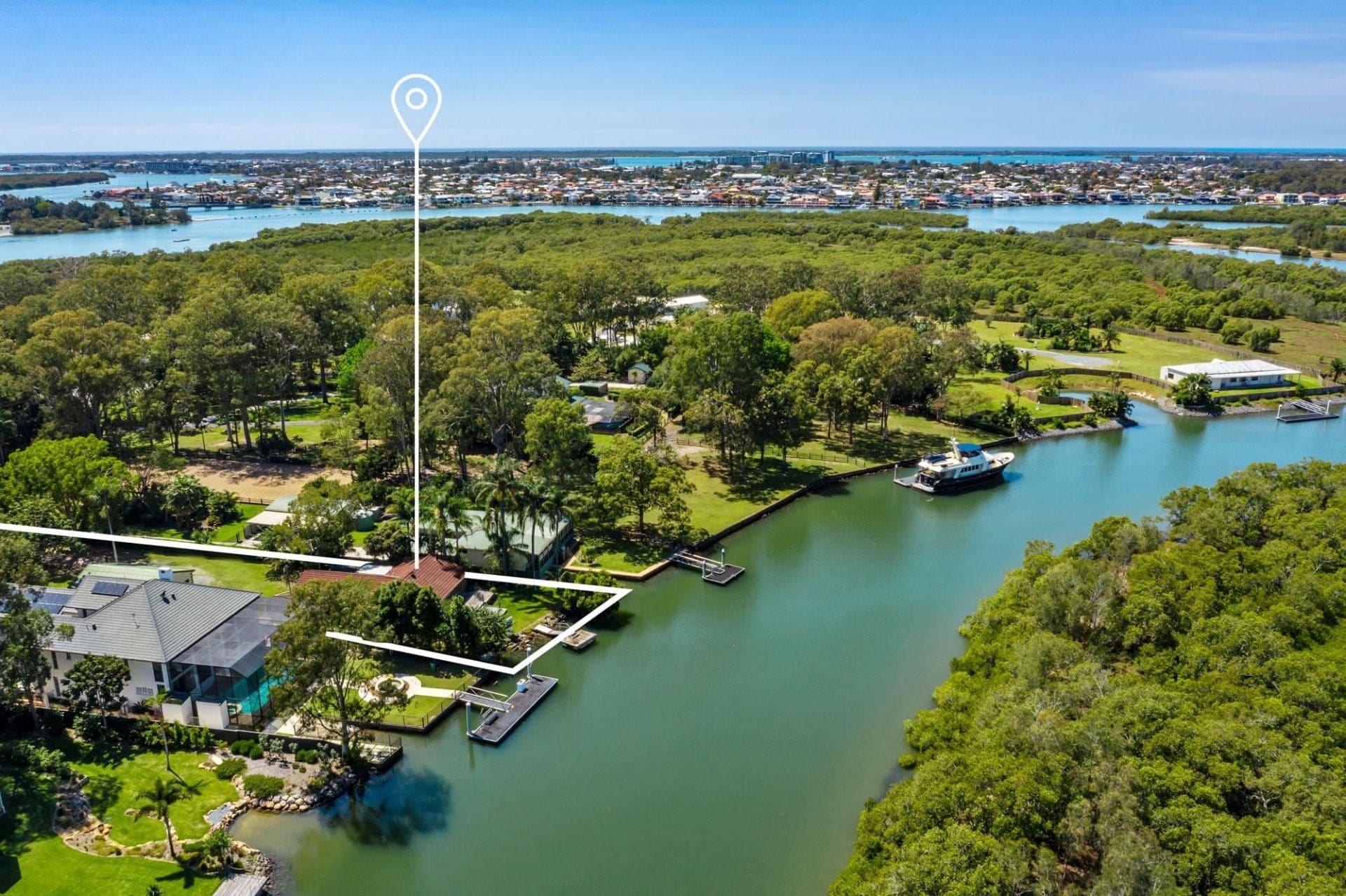 108 Crescent Avenue, Hope Island - Thumbnail 2