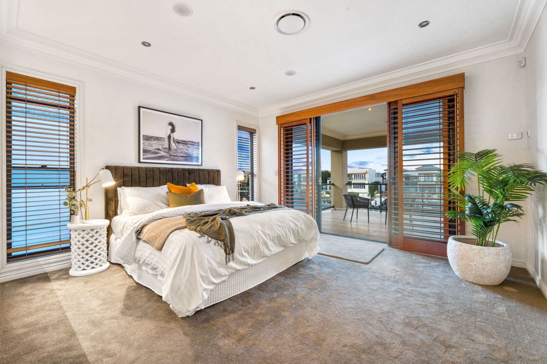 75 The Sovereign Mile, Sovereign Islands - Image 1