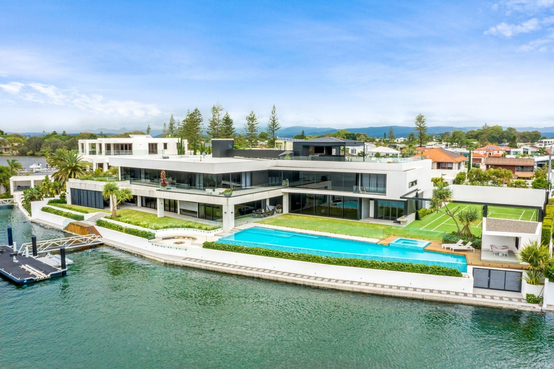 41 The Promenade, Surfers Paradise - Image 1
