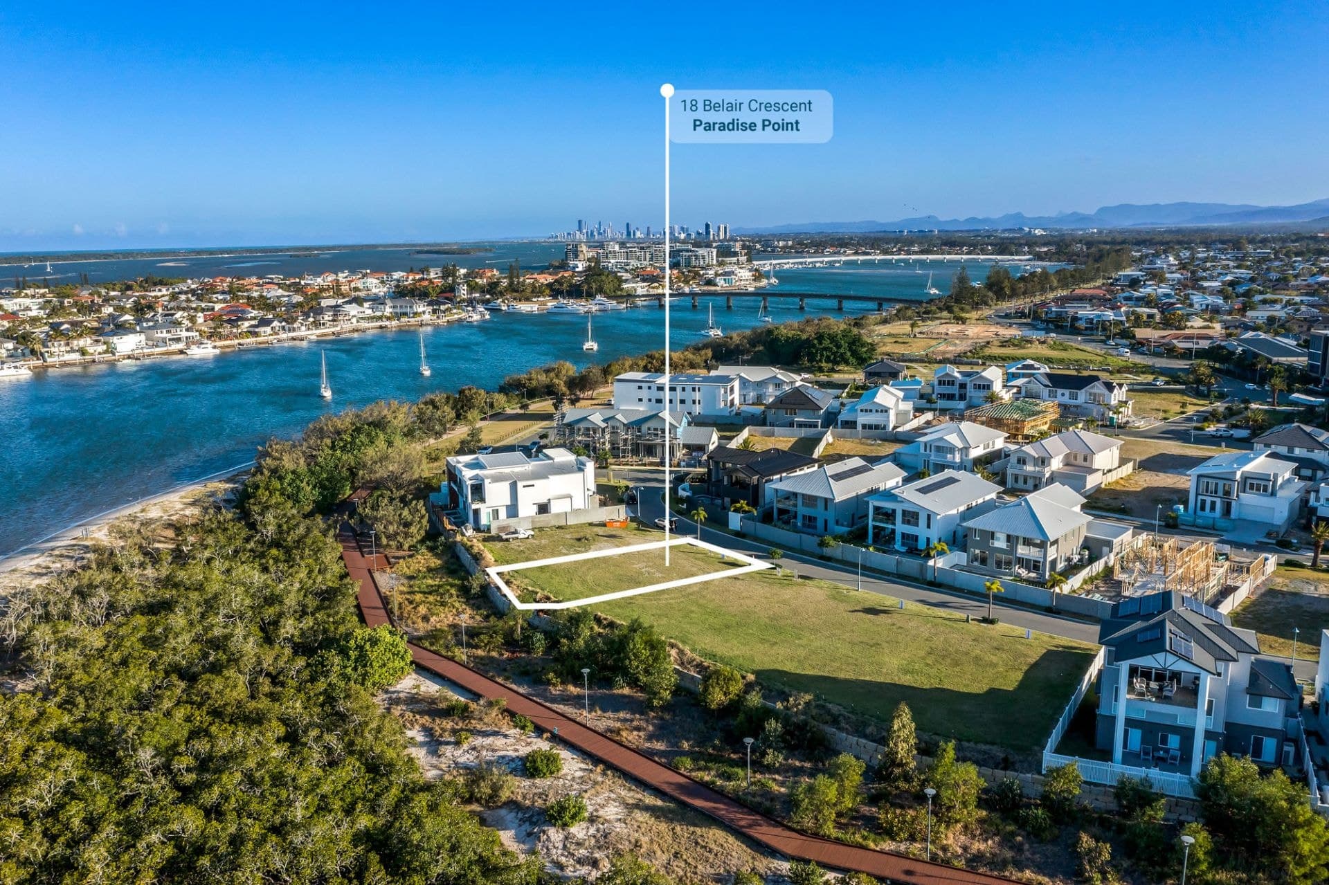 18 Belair Crescent, Paradise Point - Image 1