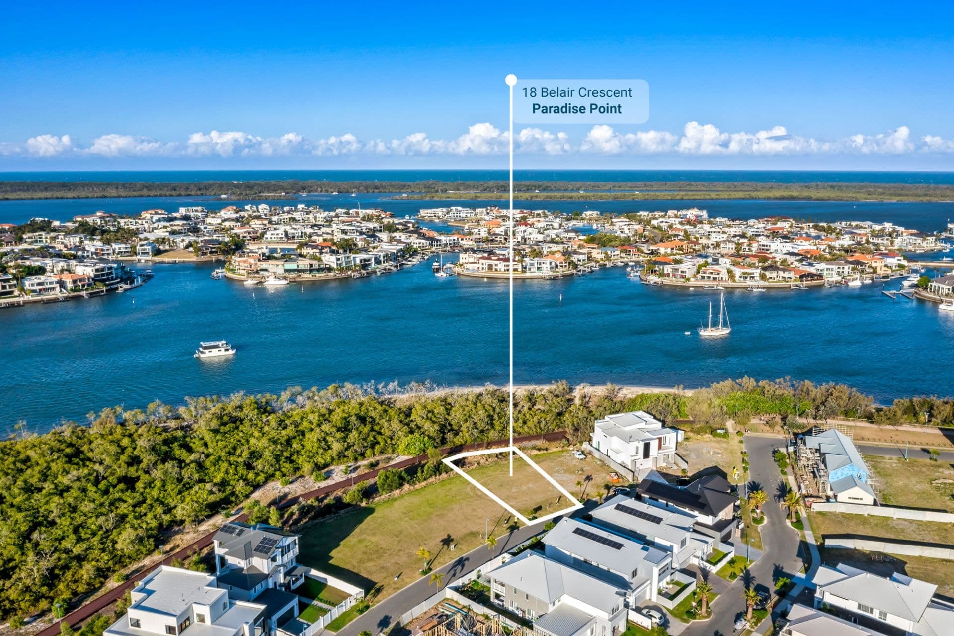 18 Belair Crescent, Paradise Point - Thumbnail 2
