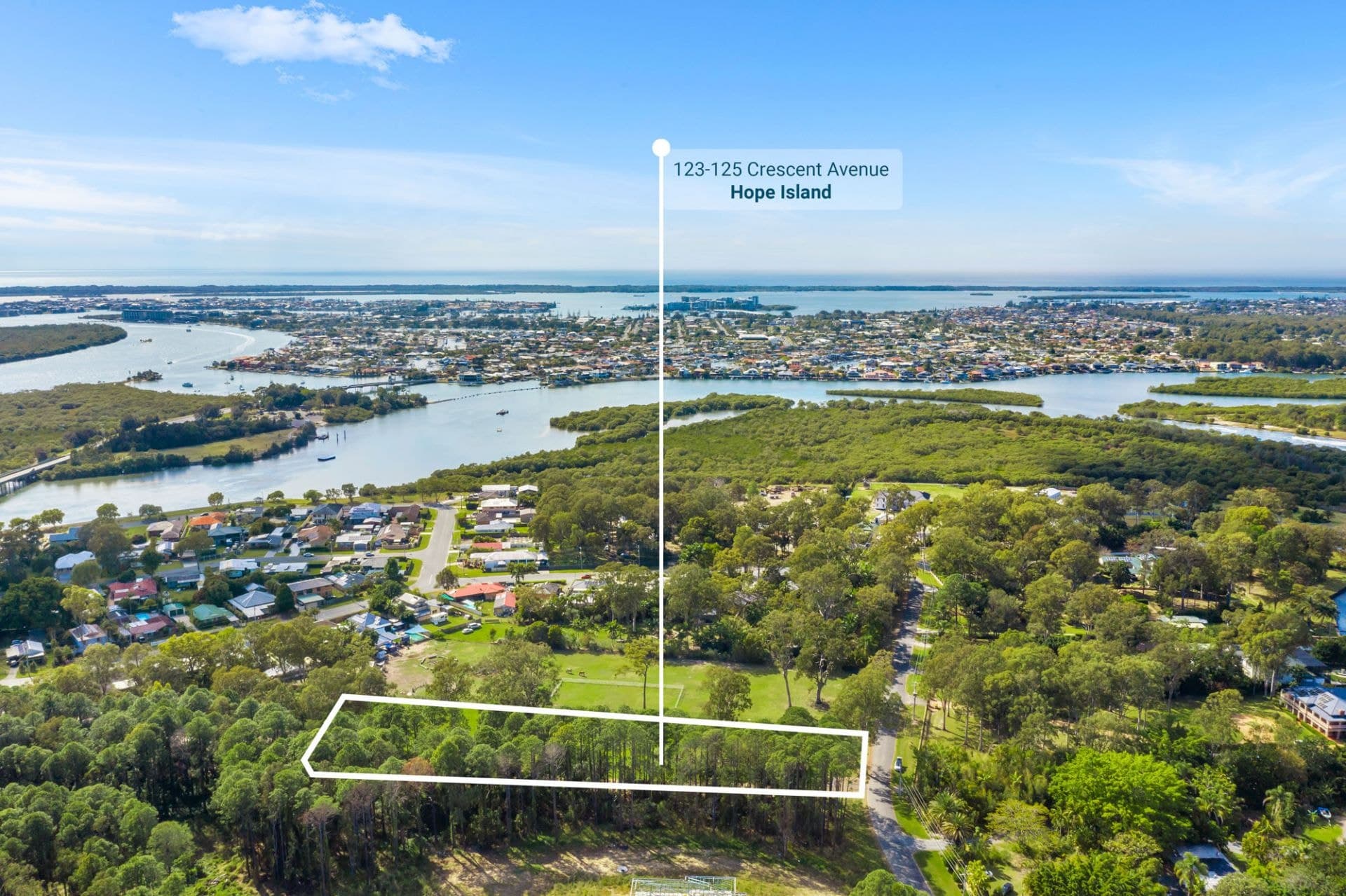 123-125 Crescent Avenue, Hope Island - Thumbnail 2