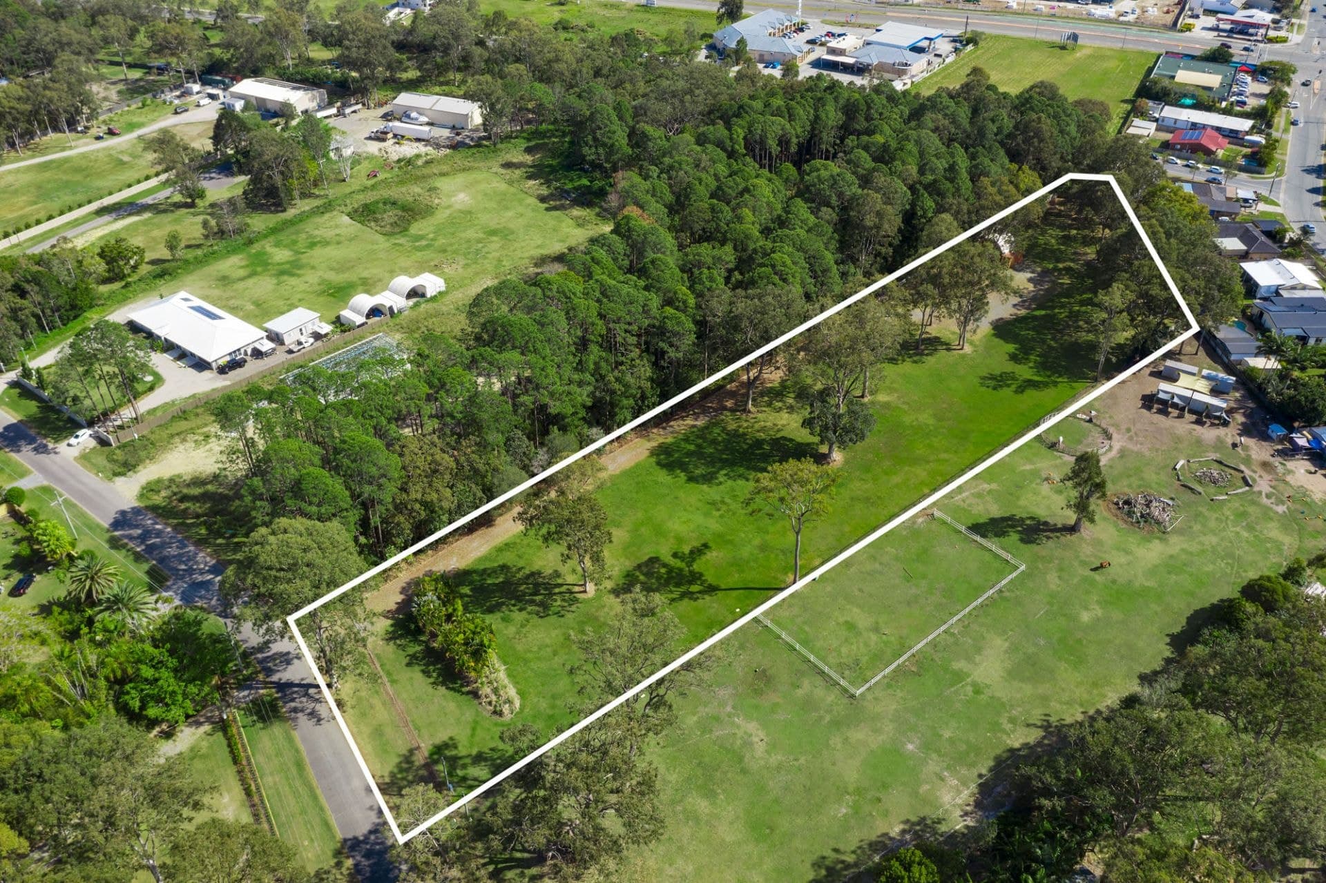 123-125 Crescent Avenue, Hope Island - Thumbnail 4