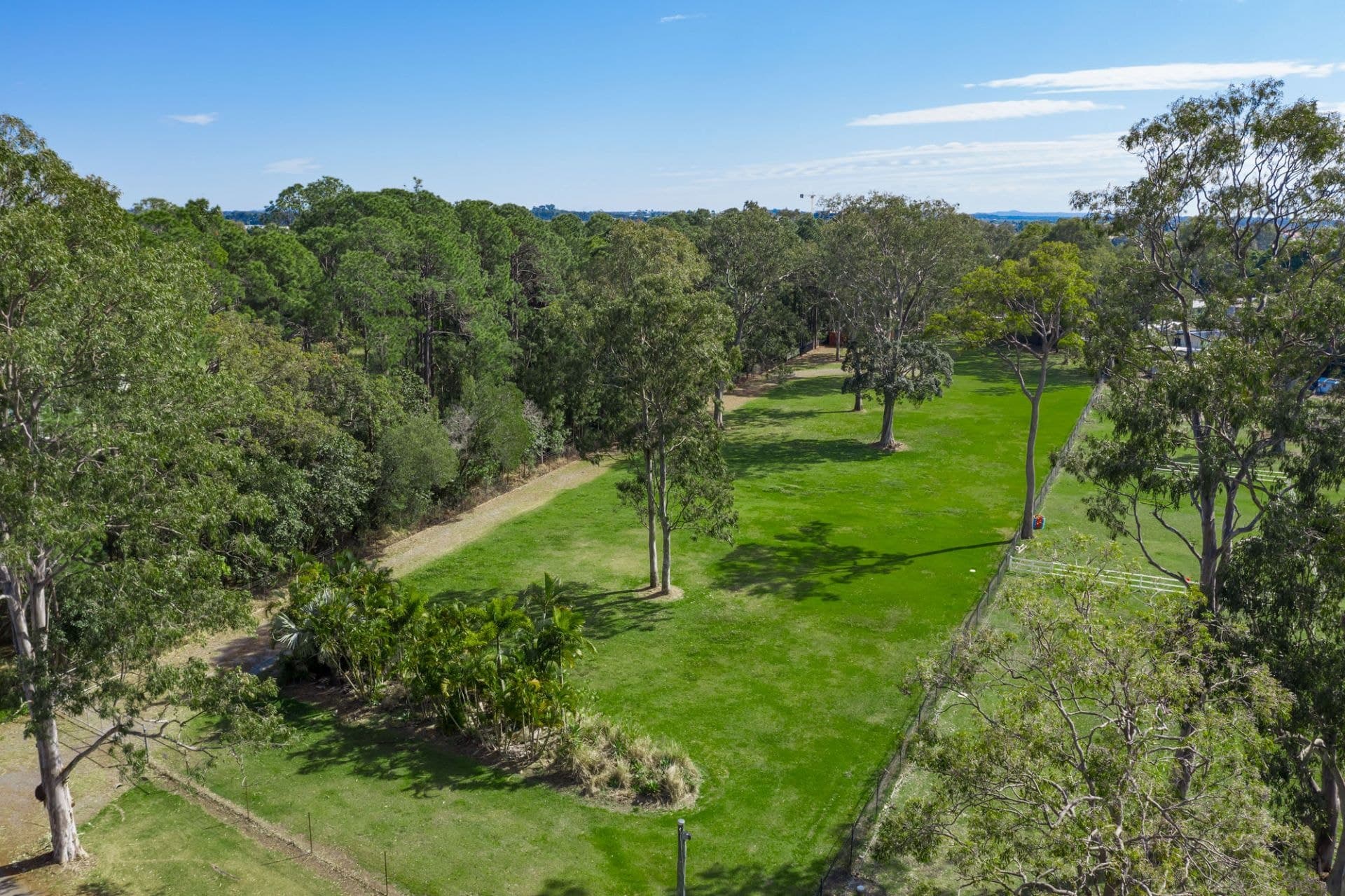 123-125 Crescent Avenue, Hope Island - Thumbnail 8