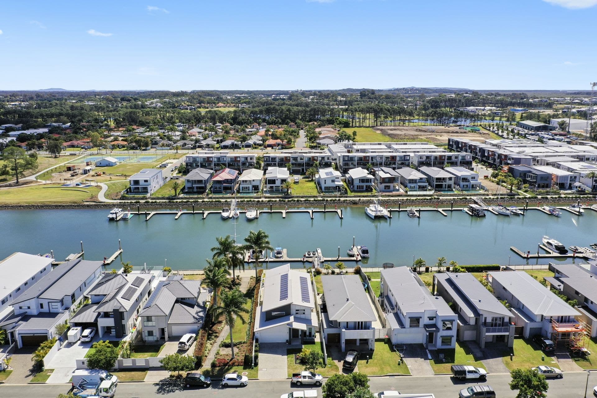 29 North View Street, Hope Island - Image 1