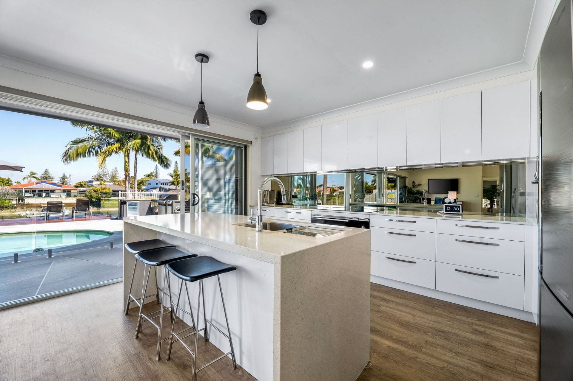 10 Fremar Street, Broadbeach Waters - Thumbnail 5