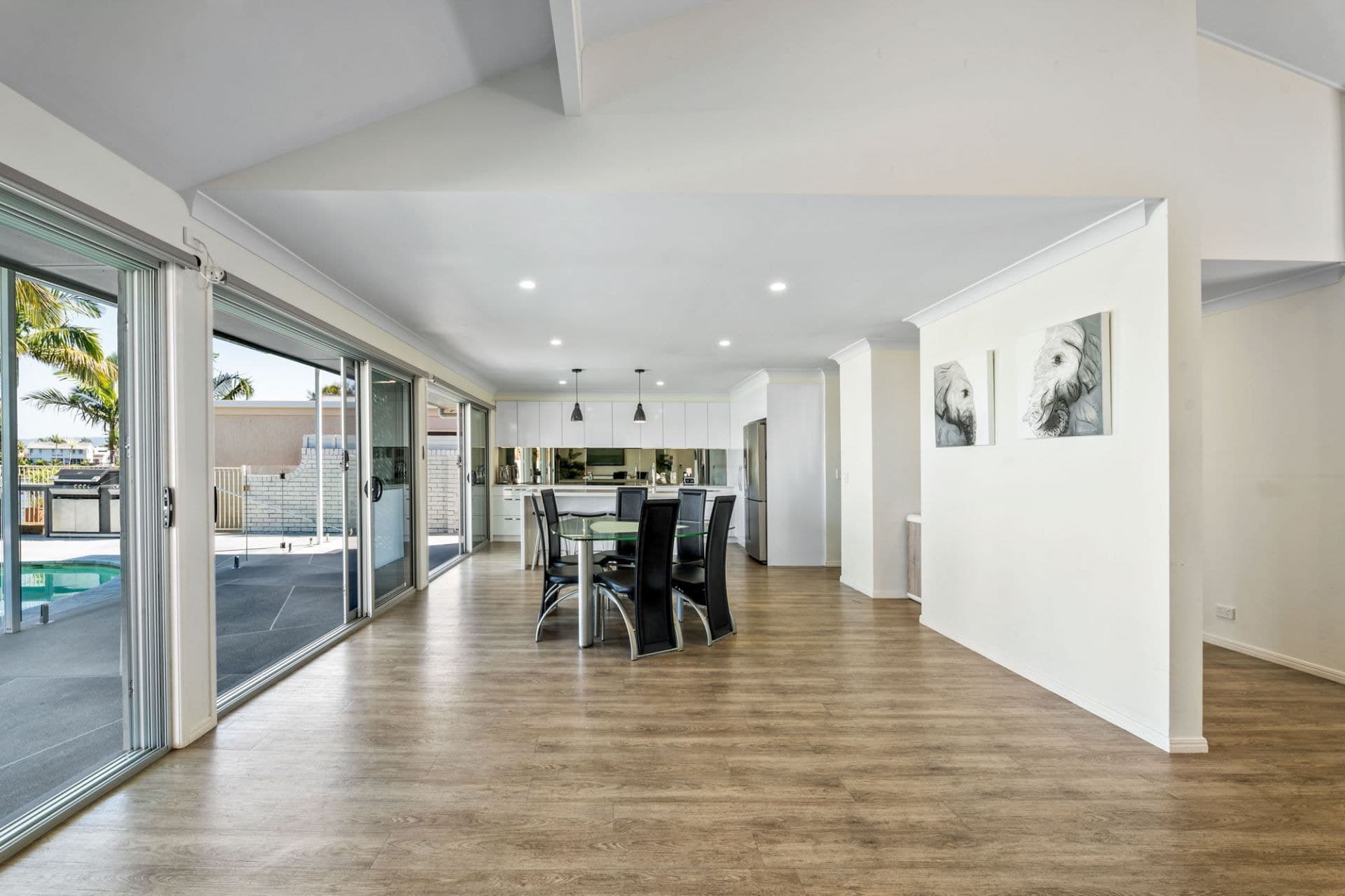 10 Fremar Street, Broadbeach Waters - Thumbnail 7