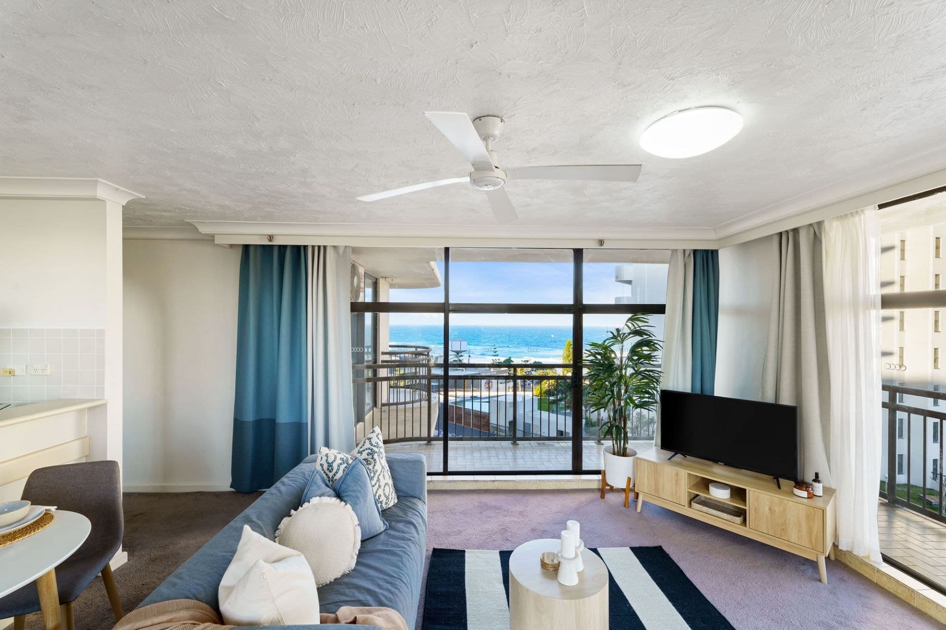 810/18 Hanlan Street, Surfers Paradise - Thumbnail 6