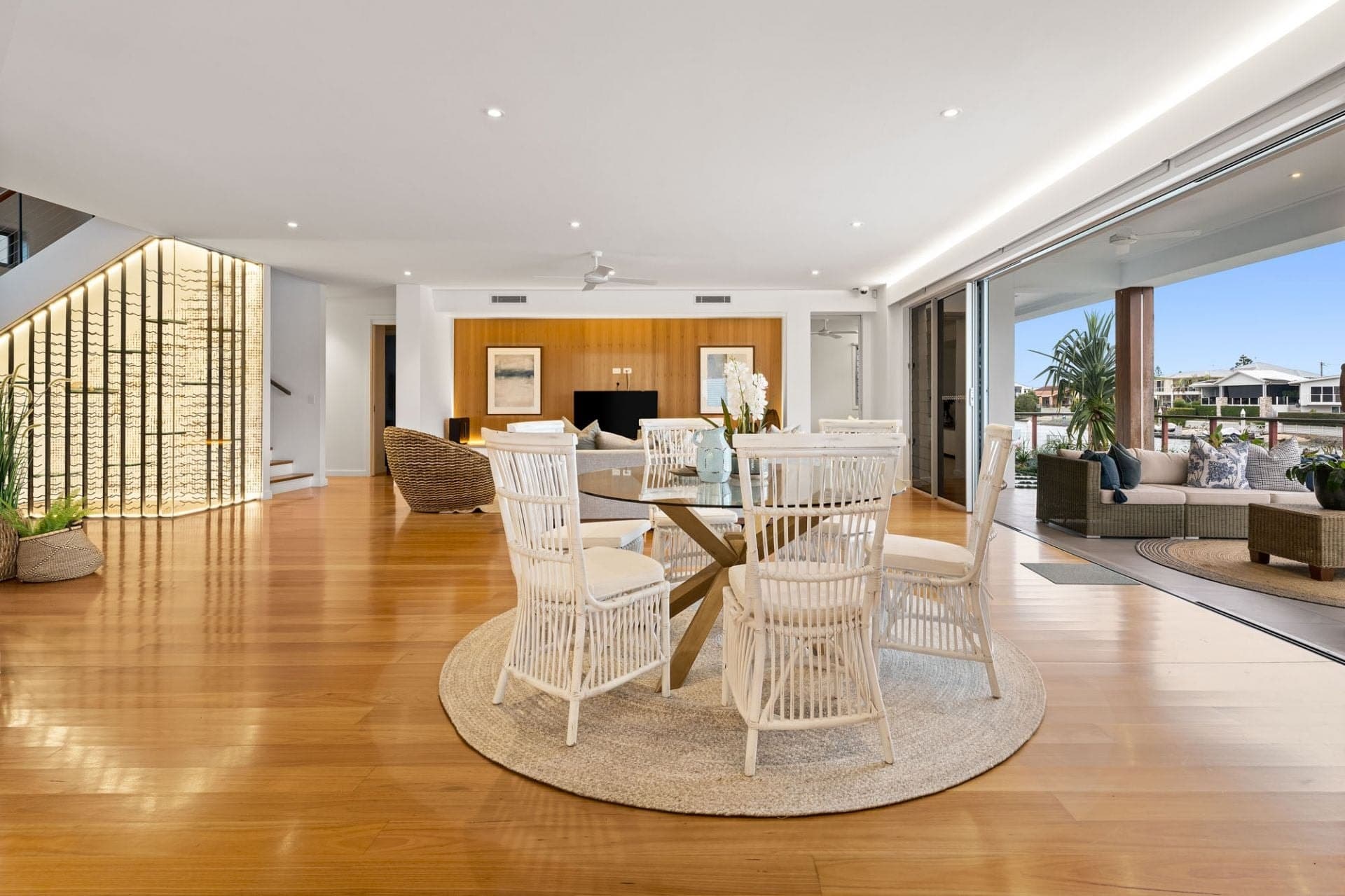 27 Summerland Key, Broadbeach Waters - Thumbnail 8