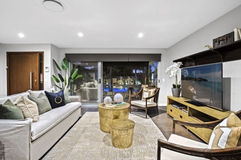 65 Tradewinds Avenue, Paradise Point - Thumbnail 8
