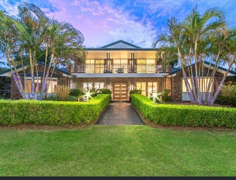 39-41 Columbine Way, Gaven - Thumbnail 2