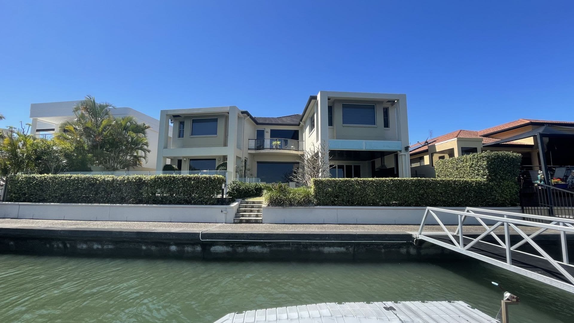 18 King James Court, Sovereign Islands - Thumbnail 3
