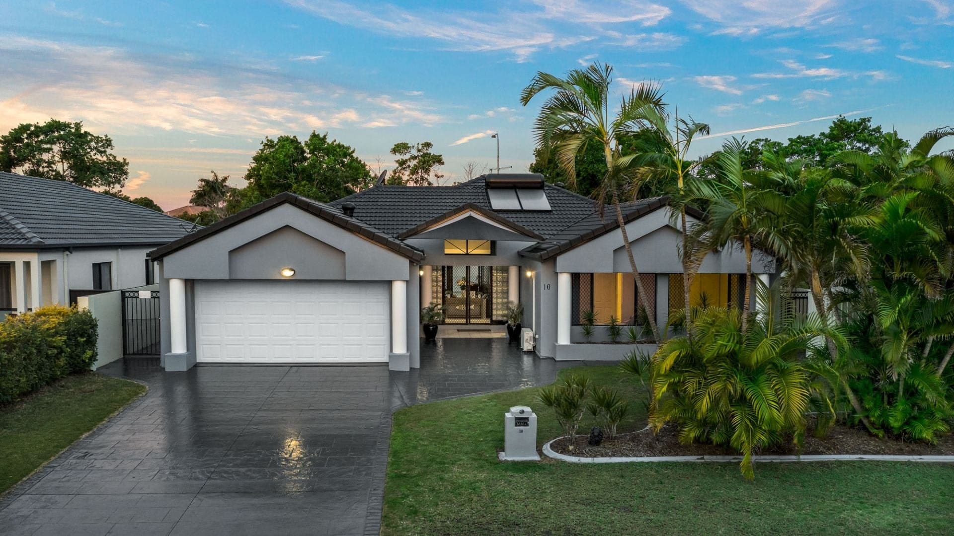 10 Oyster Cove Promenade, Helensvale - Thumbnail 3