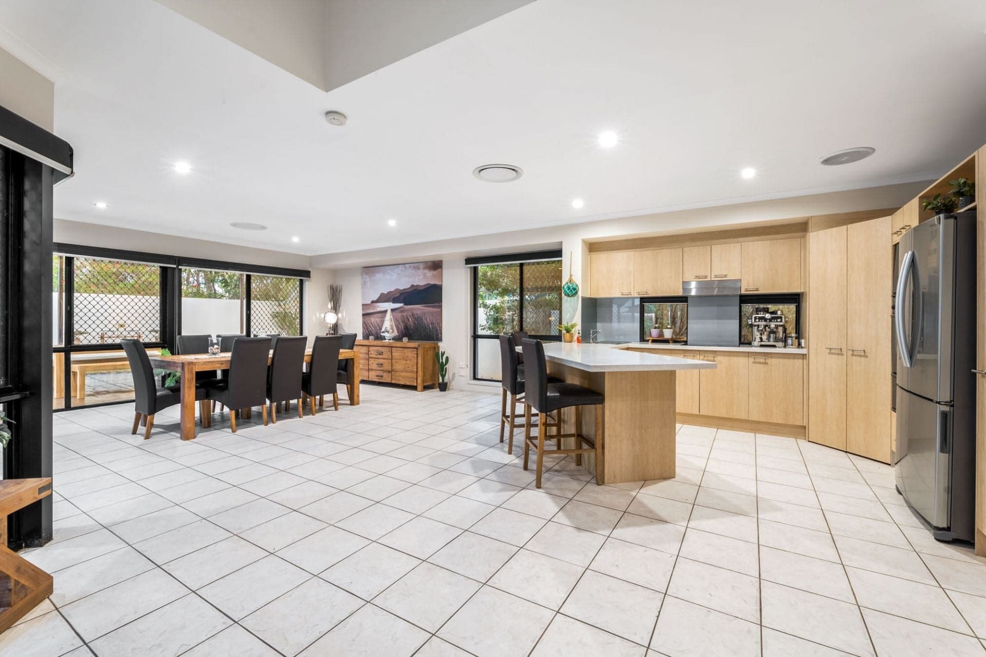 10 Oyster Cove Promenade, Helensvale - Thumbnail 5