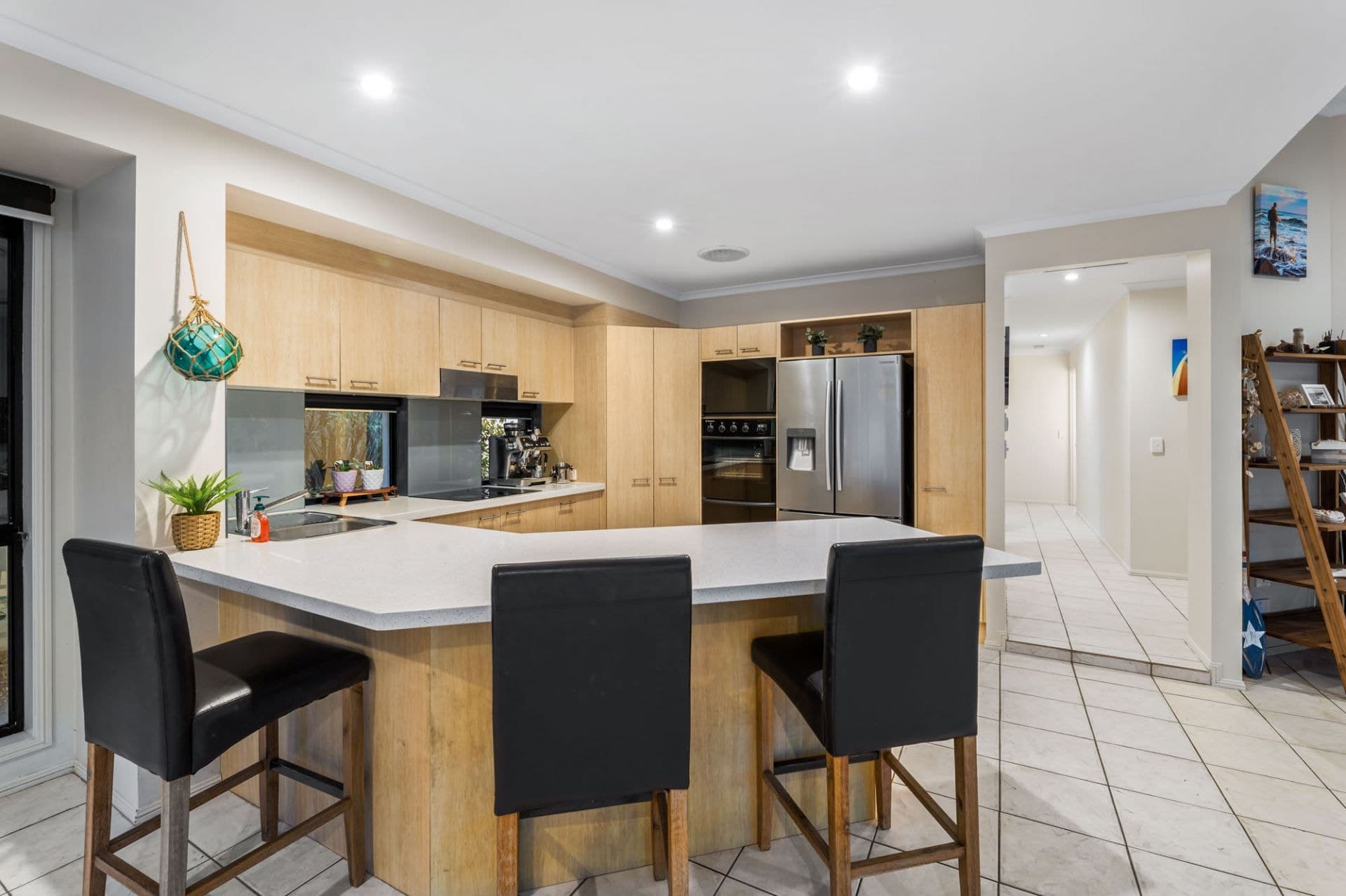 10 Oyster Cove Promenade, Helensvale - Thumbnail 7