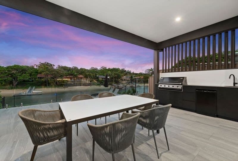 2/17 Bombala Street, Broadbeach Waters - Thumbnail 4