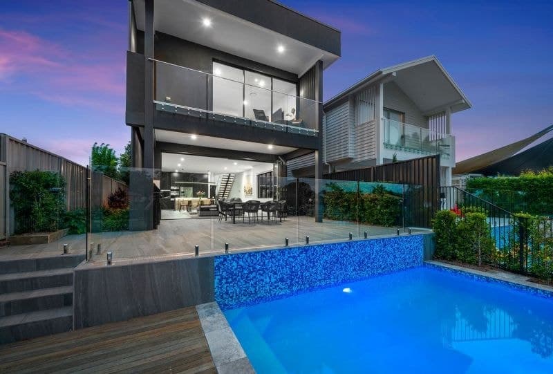 2/17 Bombala Street, Broadbeach Waters - Thumbnail 6