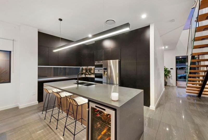 2/17 Bombala Street, Broadbeach Waters - Thumbnail 8