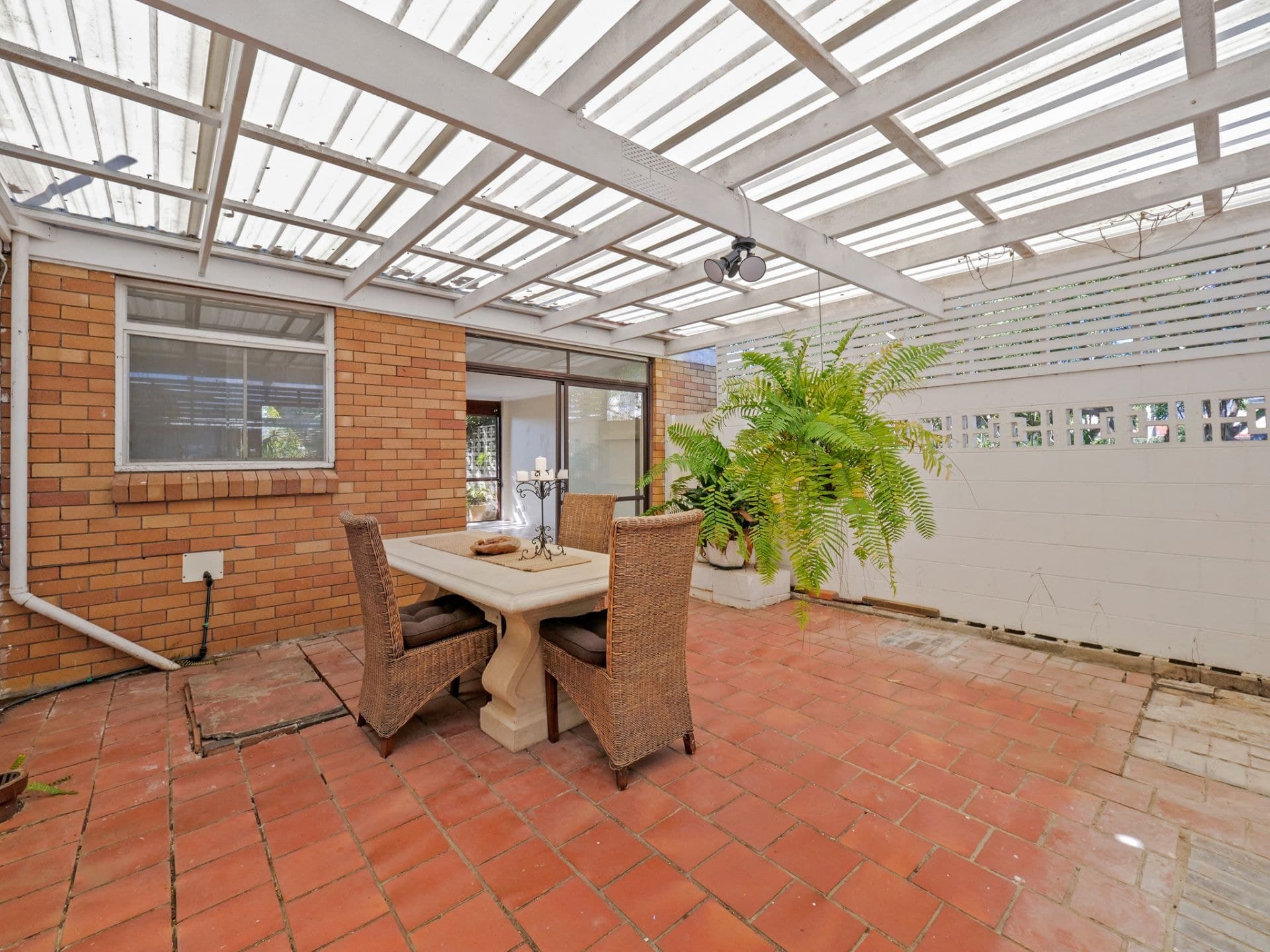 4 Salerno Street, Isle Of Capri - Image 1