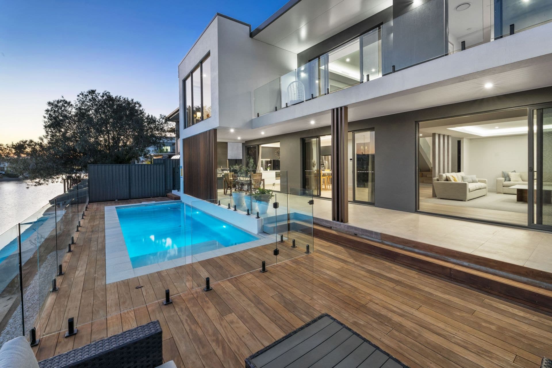 8 Carmel Court, Broadbeach Waters - Thumbnail 5